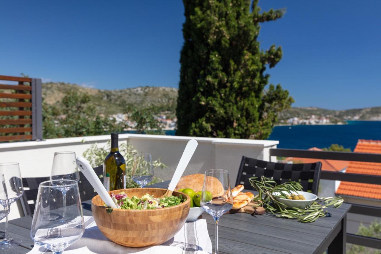 The Grande - Huge Terrace - Amazing Sea Views - Tastefully Furnished - Access To Rooftop Terrace And Gym - Hillside Apartments Rogoznica Rogoznica  Exterior foto