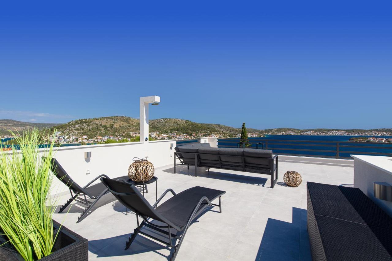 The Grande - Huge Terrace - Amazing Sea Views - Tastefully Furnished - Access To Rooftop Terrace And Gym - Hillside Apartments Rogoznica Rogoznica  Exterior foto